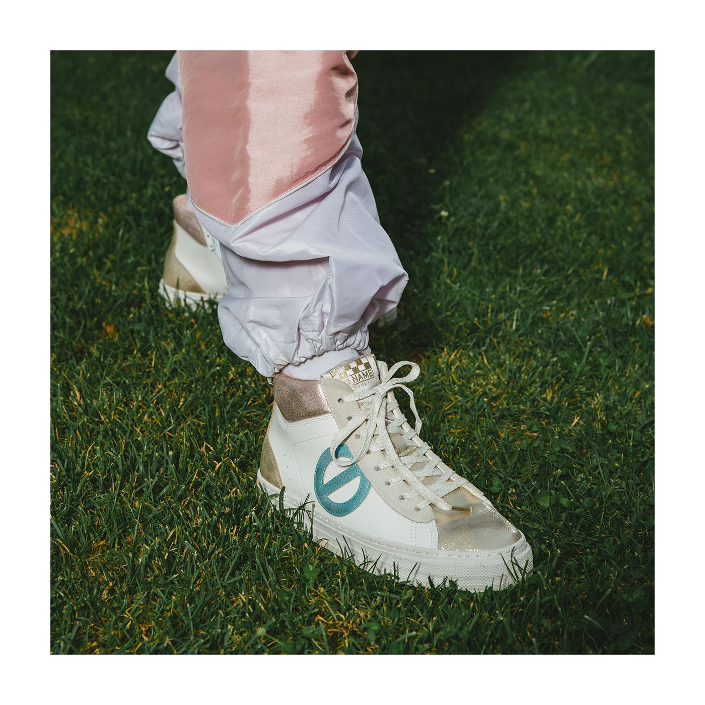 STRIKE MID CUT - NAPPA/BRIGHTY - WHITE/L.GOLD